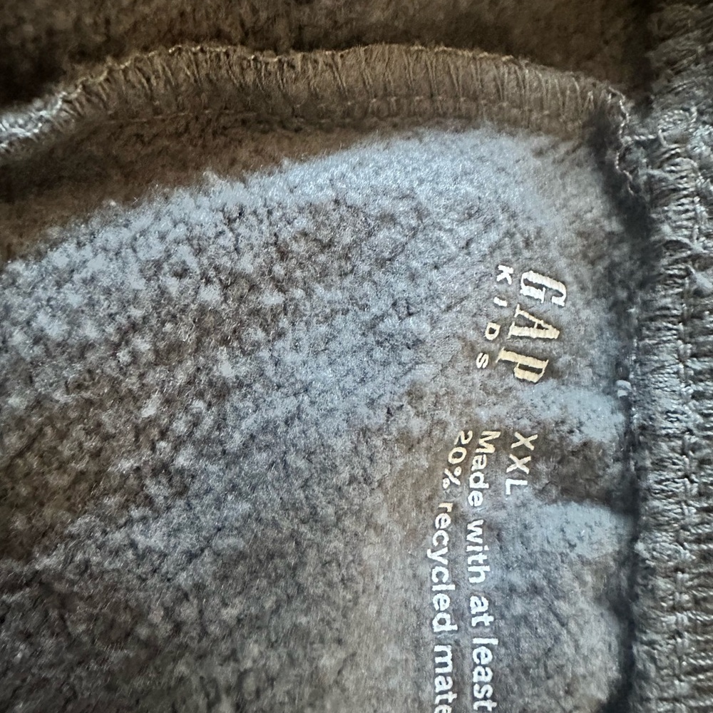 GAP Teen Shark Fin Greywash Joggers- NWOT - Picture 5 of 9